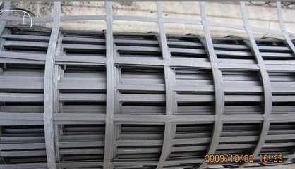 鋼塑土工格柵施工方法